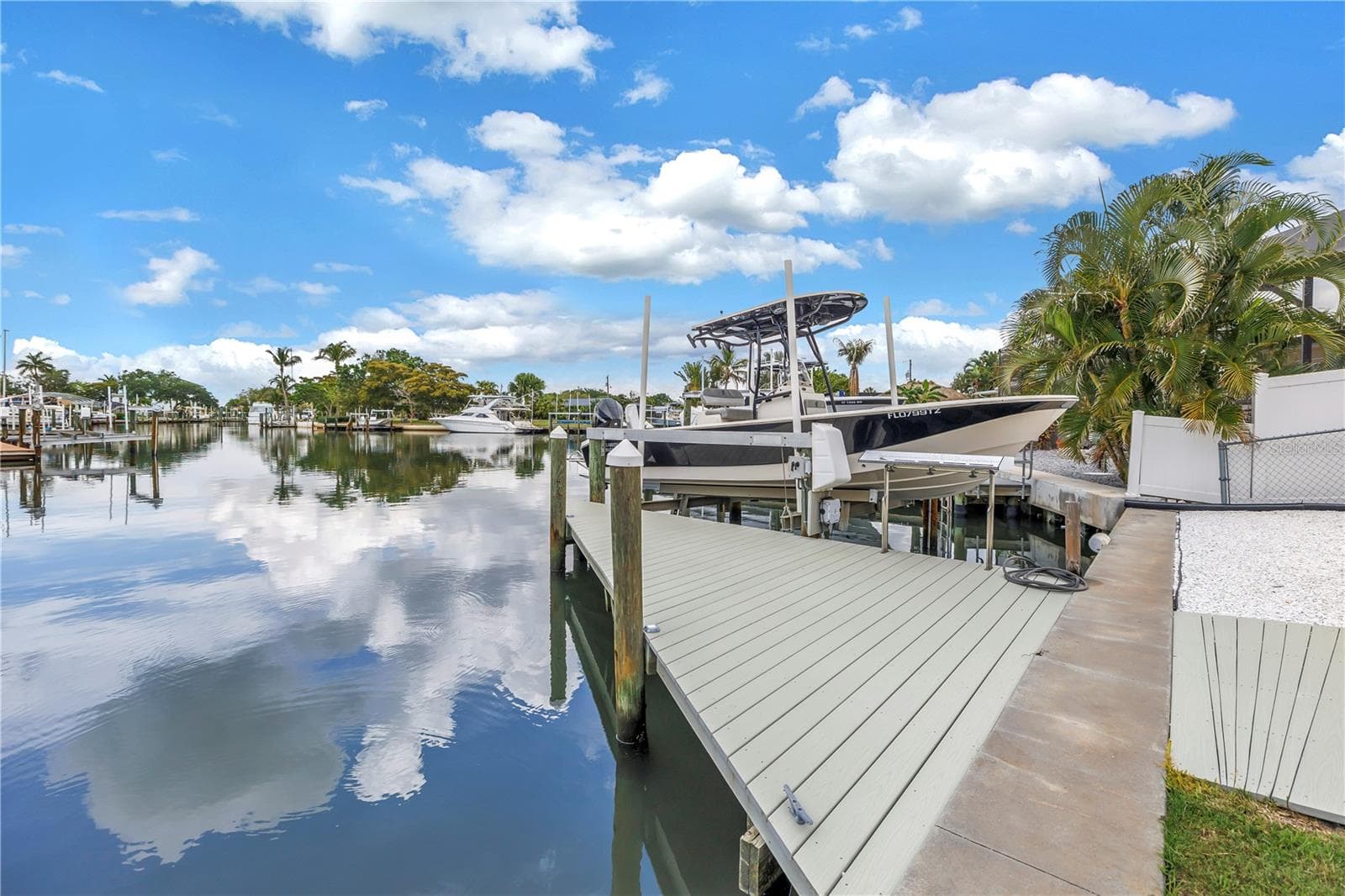 Dolphins and Manatees right at your dock!! - 4911 PALMETTO POINT DR, PALMETTO