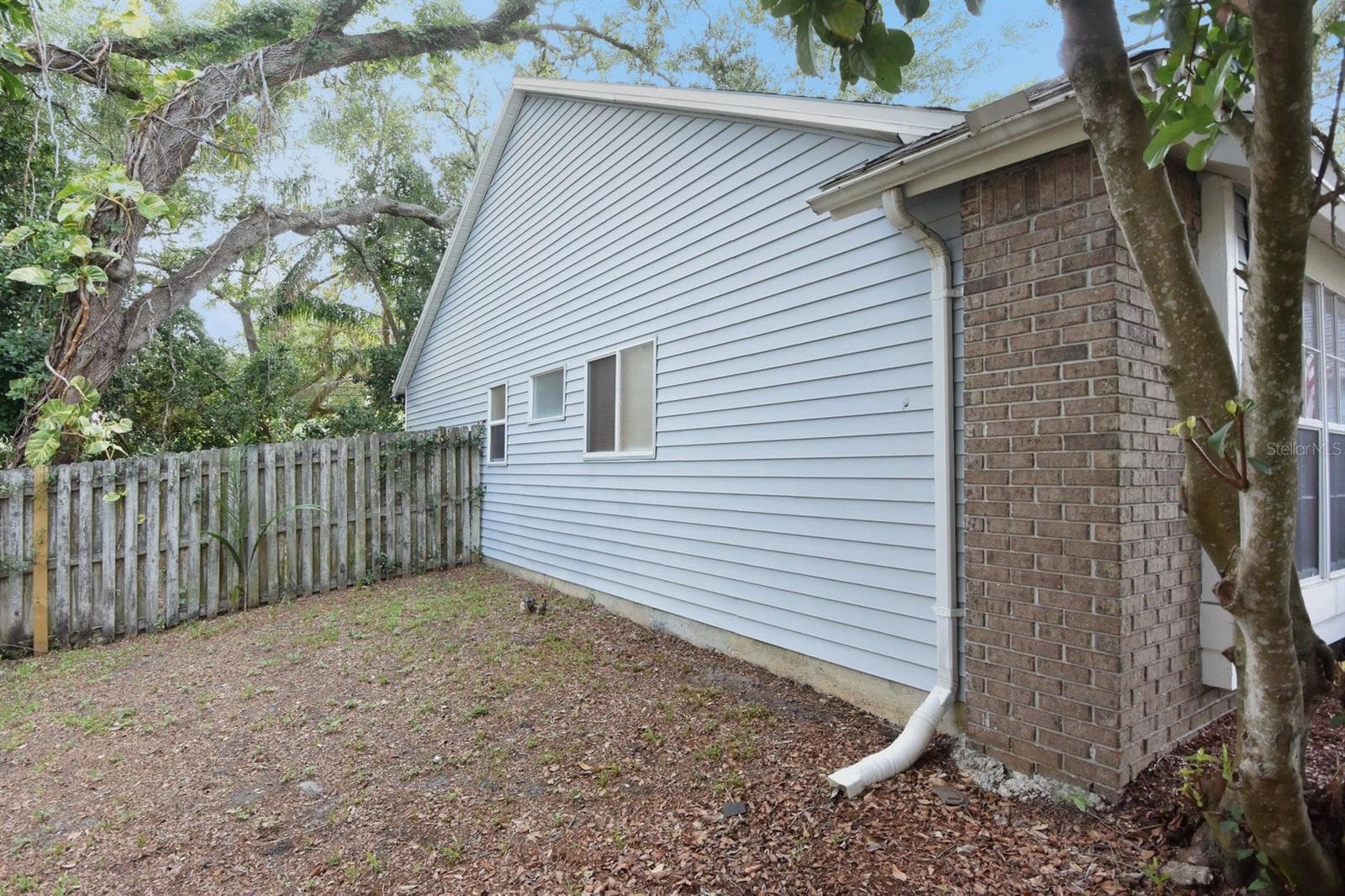 Single Family Residence at 1672 COUNTRYWOOD ST, TARPON SPRINGS, photo 6 of 39
