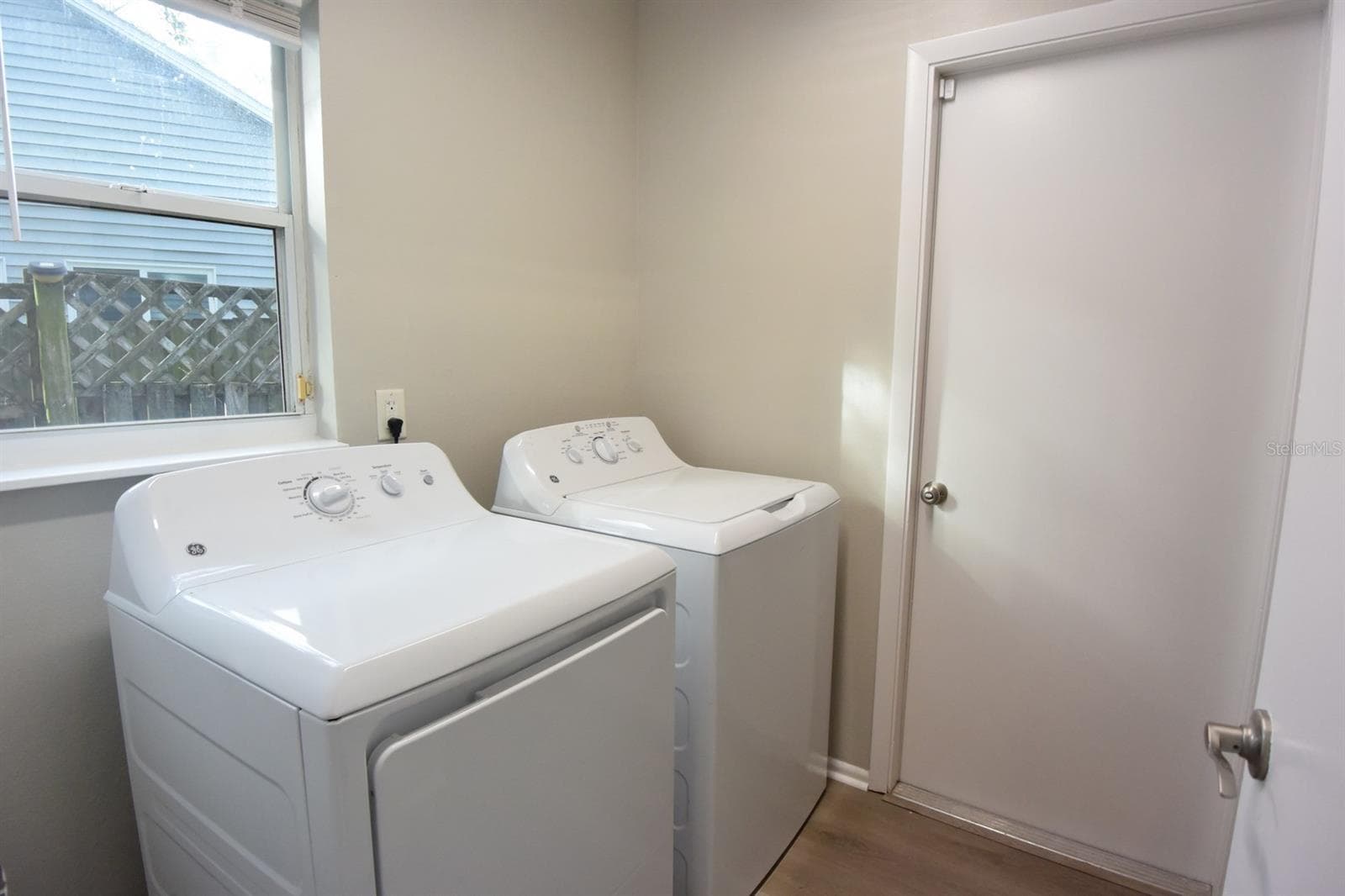 Single Family Residence at 1672 COUNTRYWOOD ST, TARPON SPRINGS, photo 20 of 39