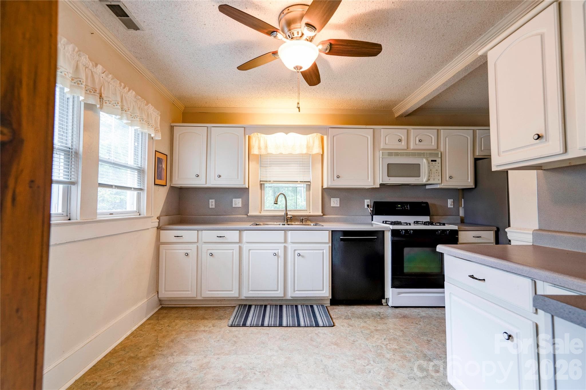 Single Family Residence at Shelby, photo 4 of 28