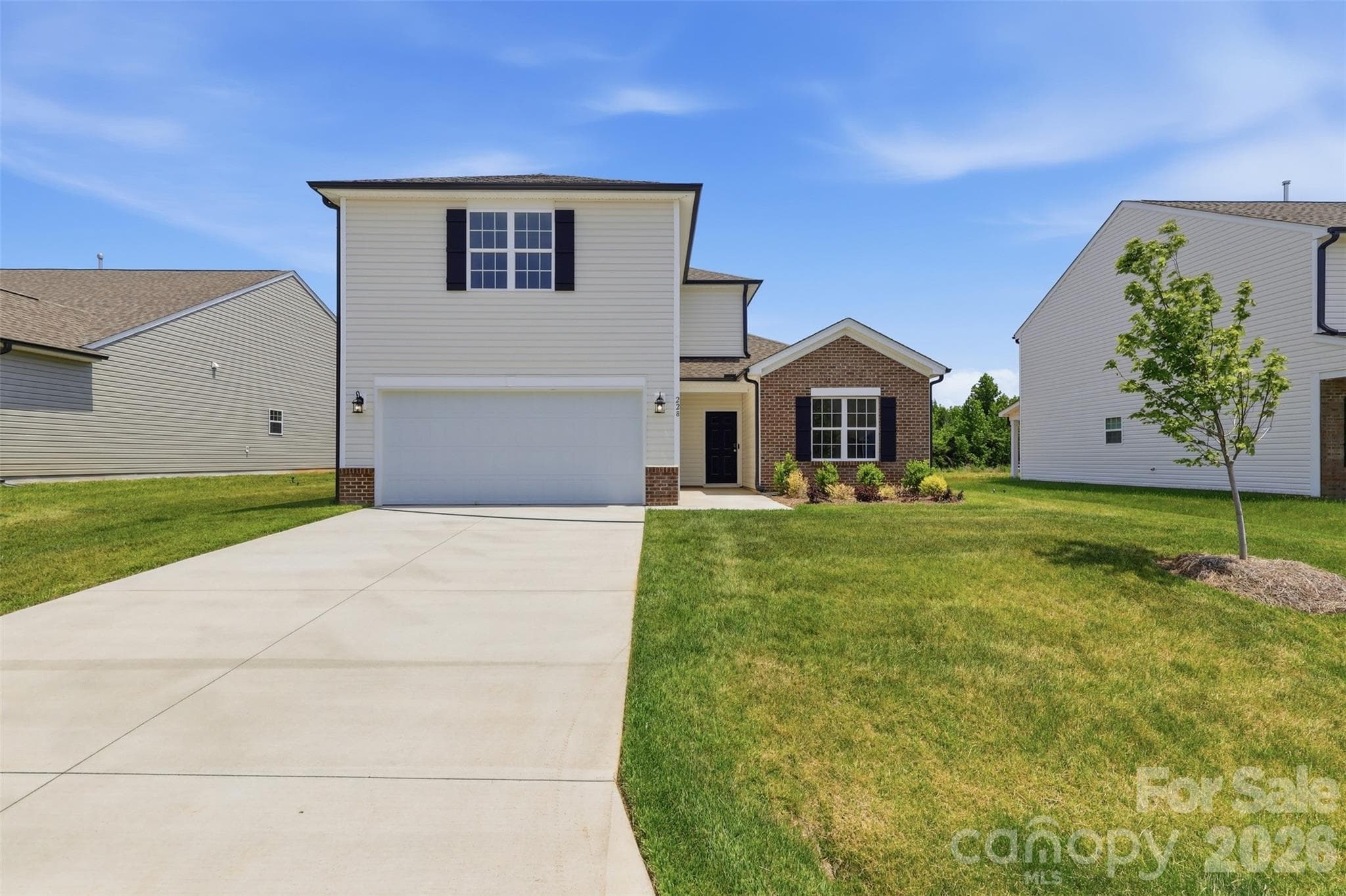Single Family Residence at 228 Waylon Court, Lexington, photo 2 of 29