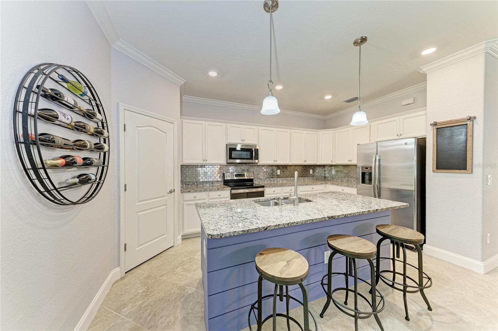 Single Family Residence at 11515 SWEETGRASS DR, BRADENTON, photo 16 of 48
