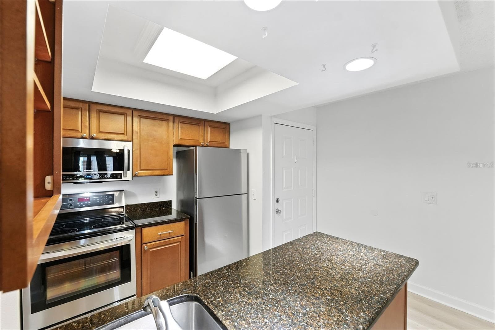 Condominium at 3808 N OAK DR #U31, TAMPA, photo 6 of 37