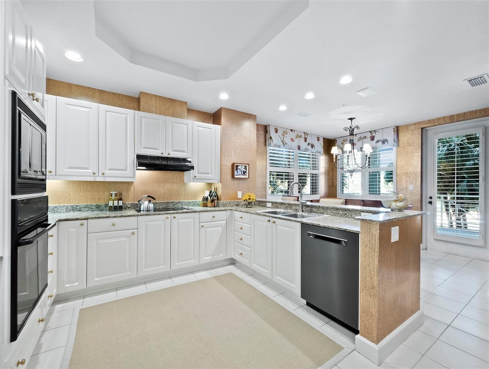 Condominium at 2185 GULF OF MEXICO DR #212, LONGBOAT KEY, photo 18 of 54