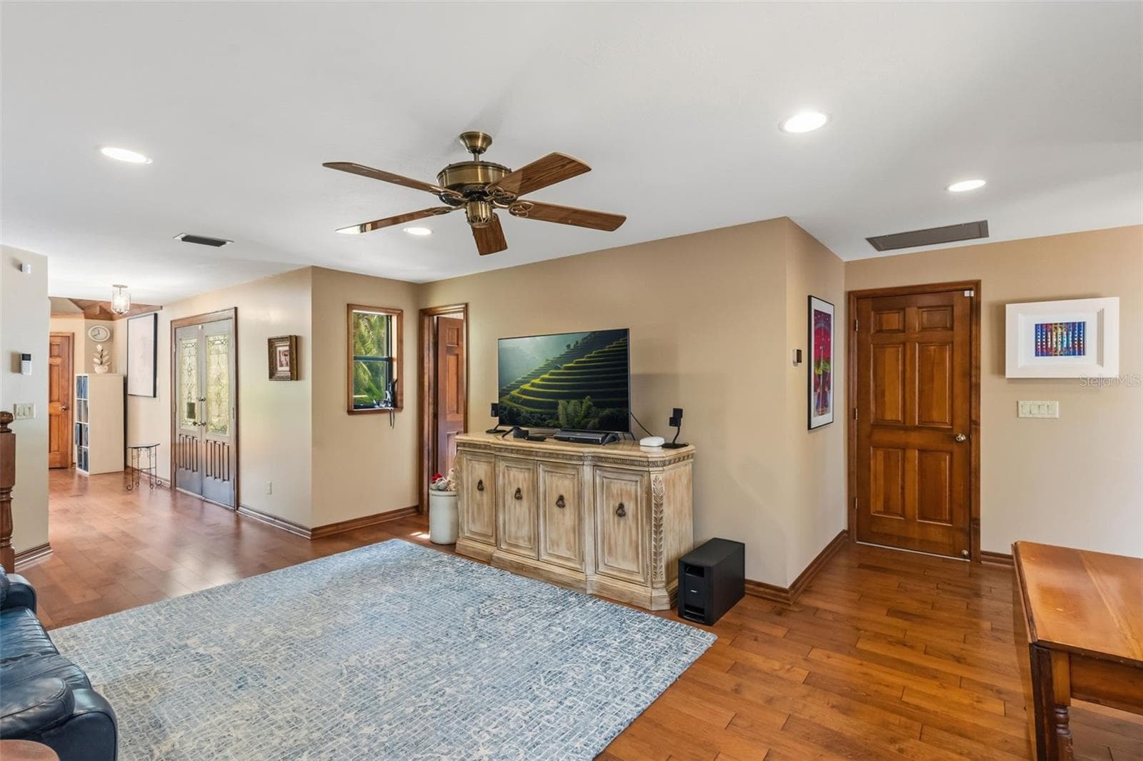 Center Living Room - 1944 LEVINE LN, CLEARWATER