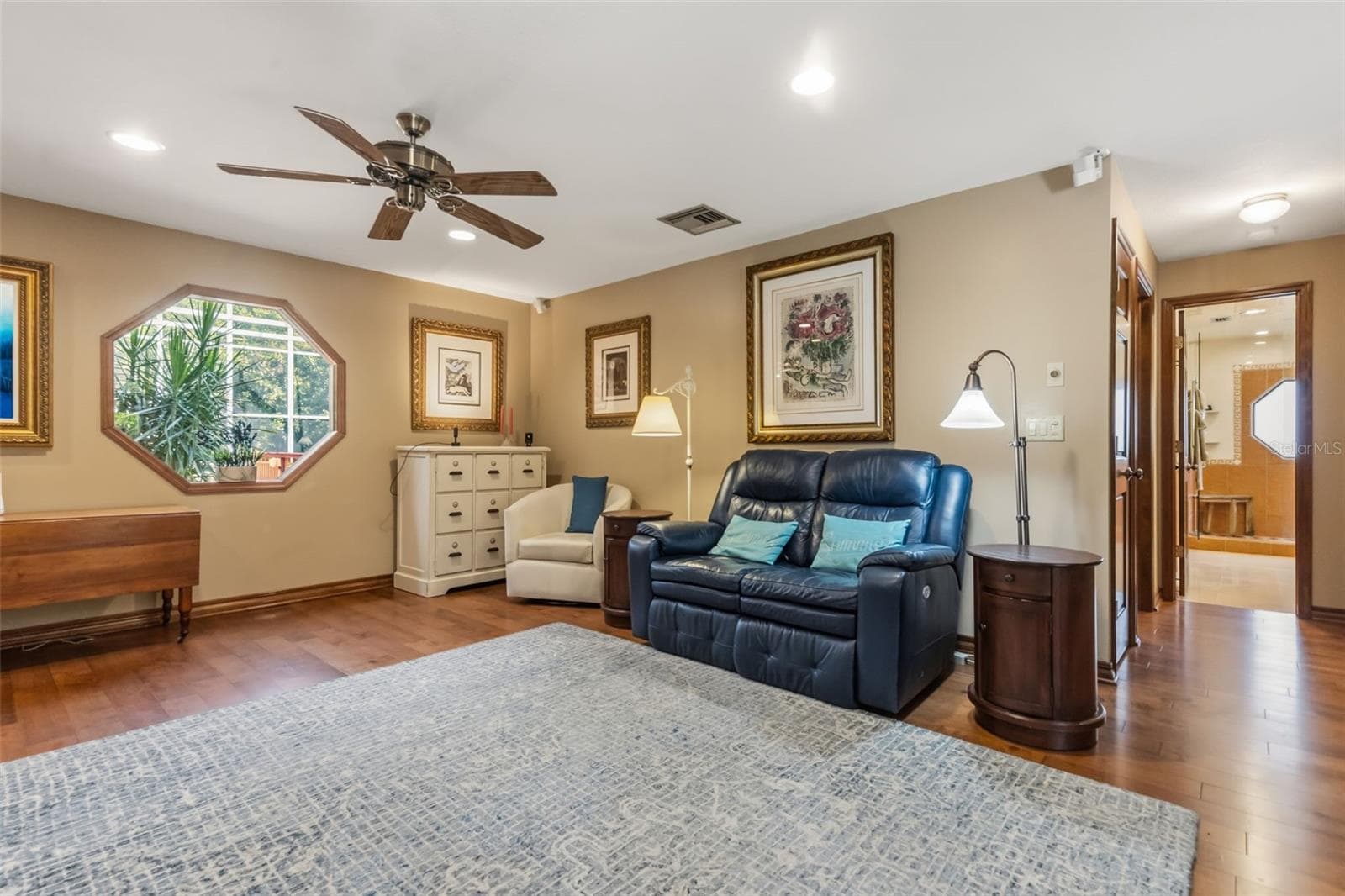 Center Living room - 1944 LEVINE LN, CLEARWATER