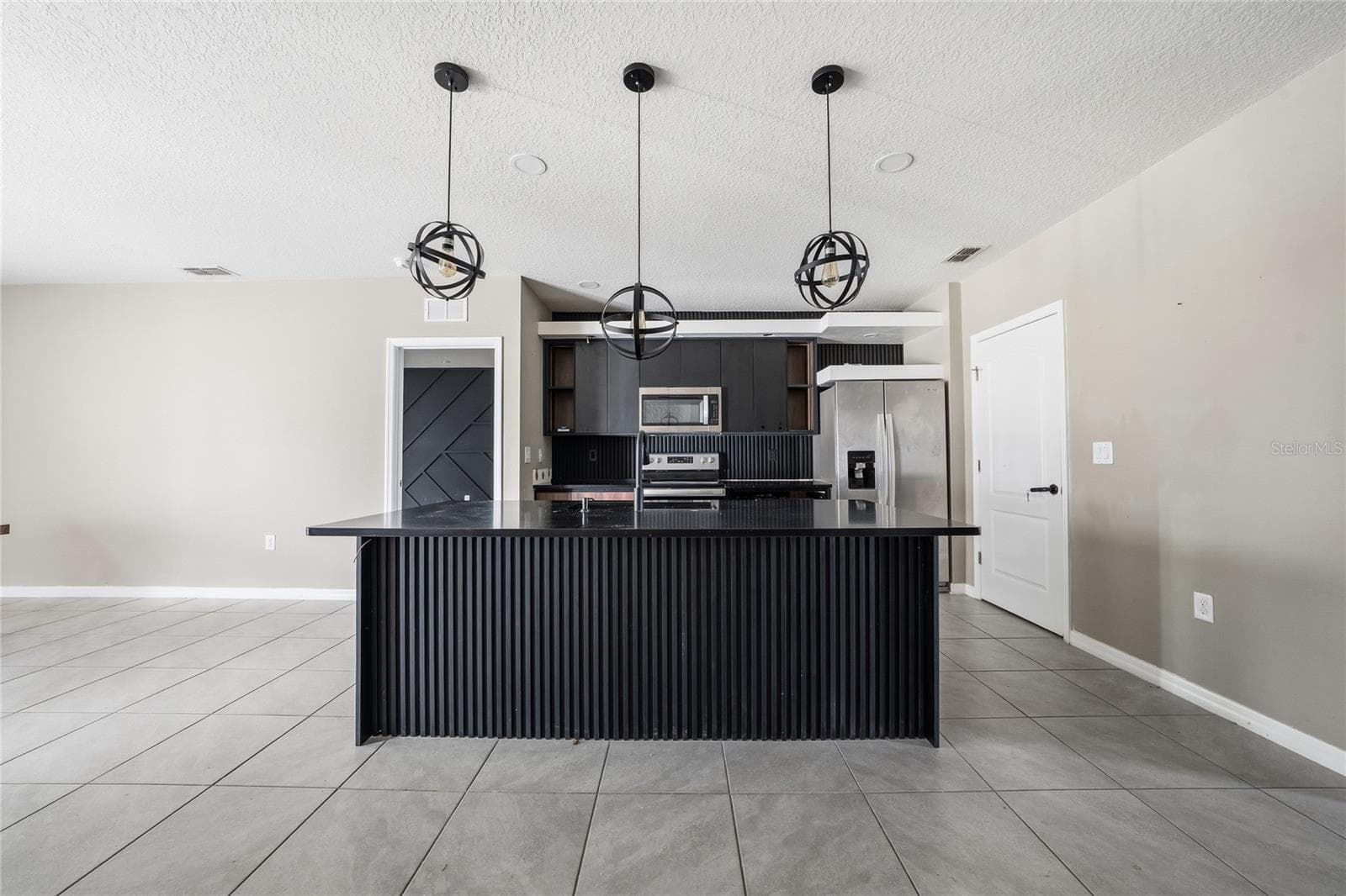 Single Family Residence at 3268 COUNTRY WALK CLUB CIR, WINTER HAVEN, photo 11 of 29