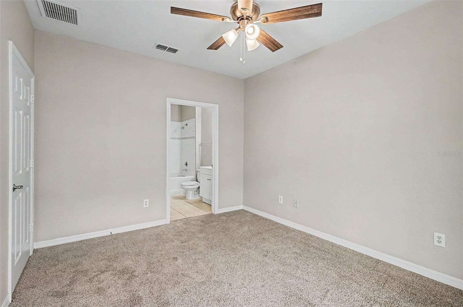 Condominium at 2460 GRAND CENTRAL PKWY #9, ORLANDO, photo 23 of 28