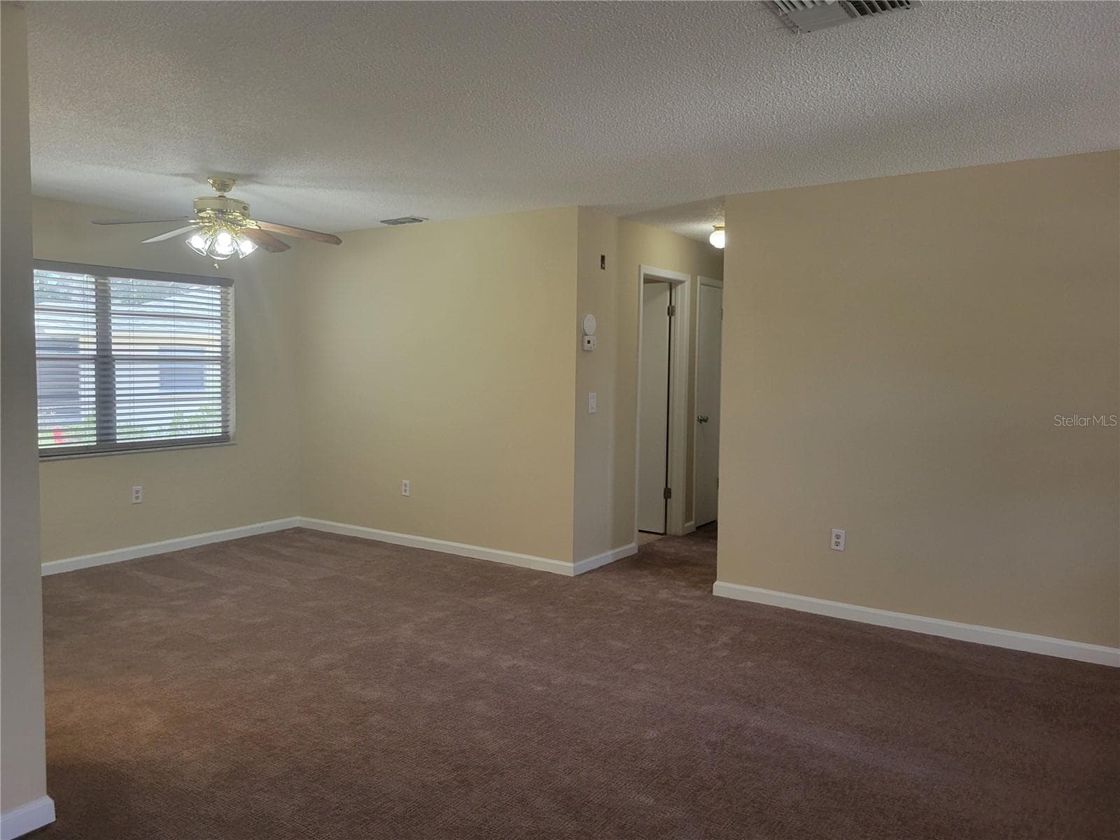 Dining area - 9022 LINGROVE RD, WEEKI WACHEE