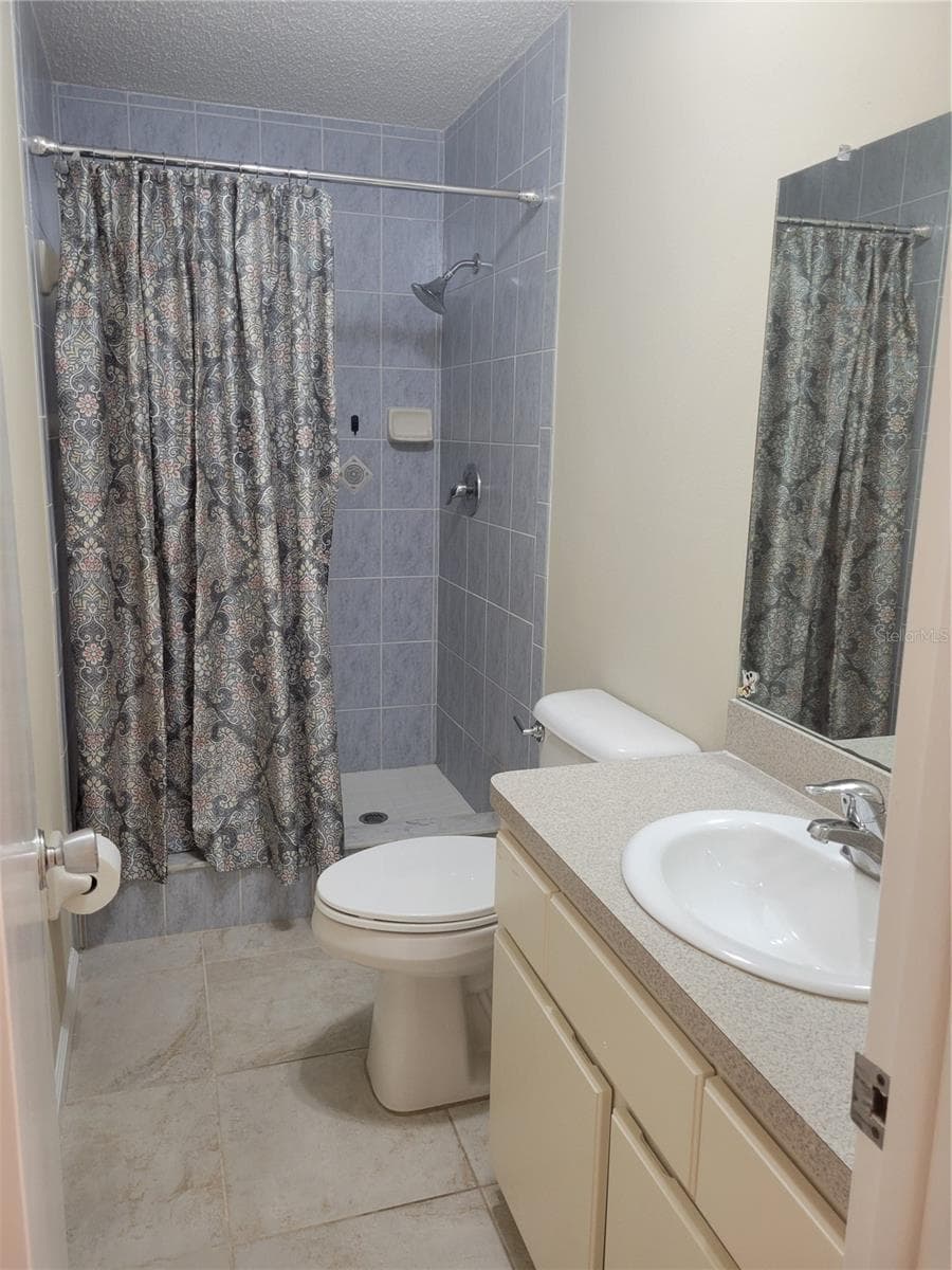 Bath 2 with shower - 9022 LINGROVE RD, WEEKI WACHEE