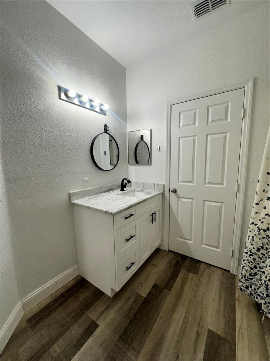 Condominium at 3713 CONROY RD #1932, ORLANDO, photo 11 of 37