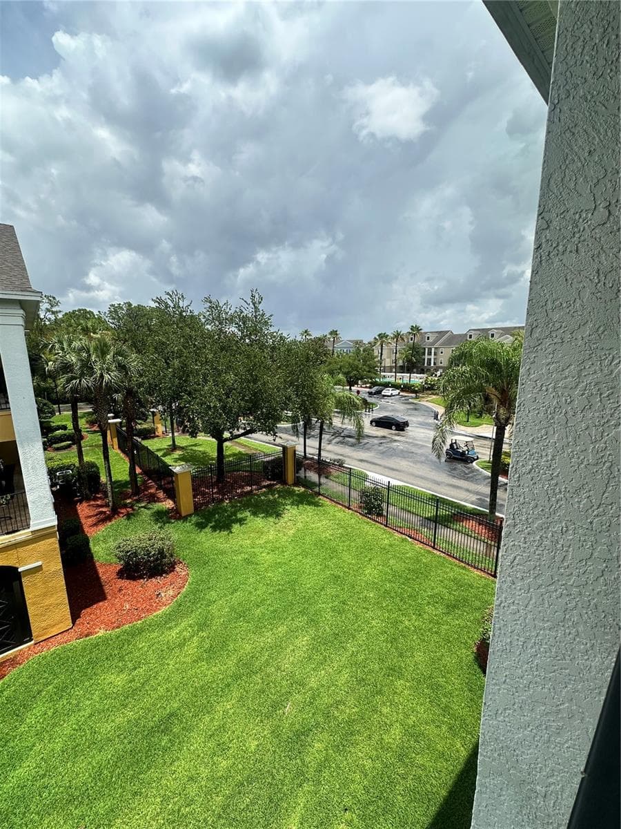 Condominium at 3713 CONROY RD #1932, ORLANDO, photo 25 of 37
