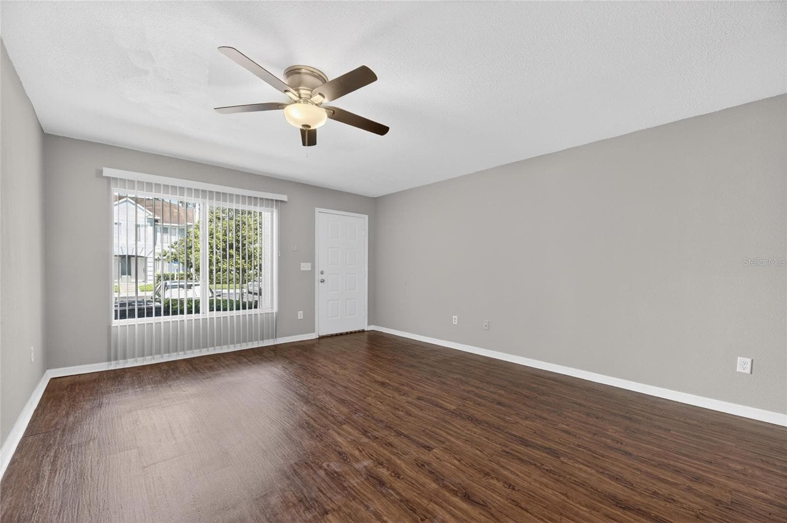 Townhouse at 2258 FLUORSHIRE DR, BRANDON, photo 8 of 48