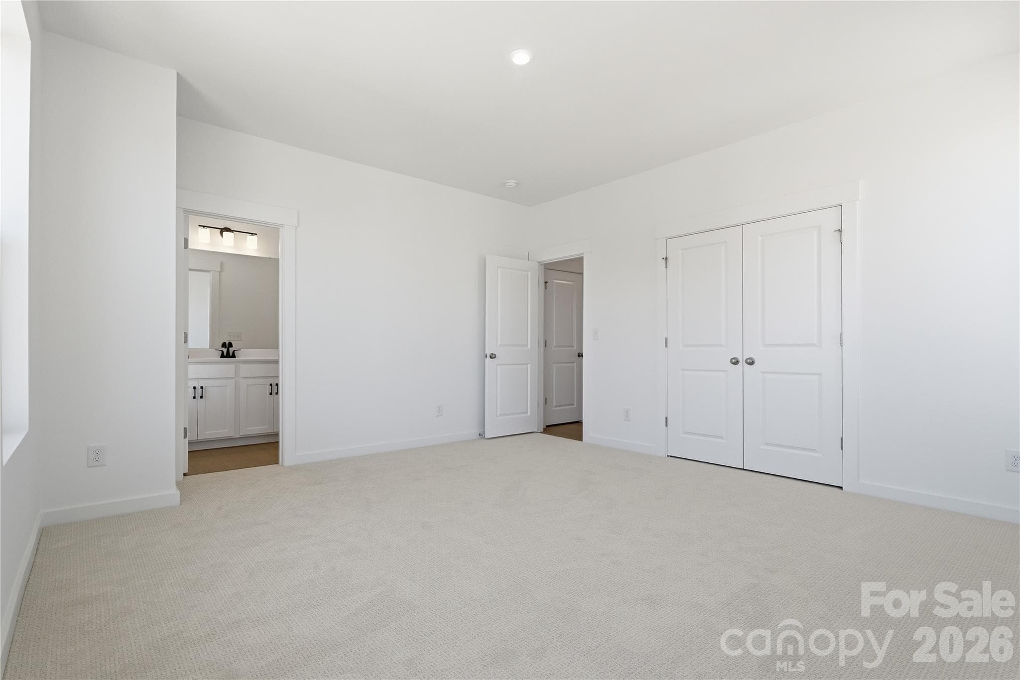 Secondary Bedroom - Charlotte