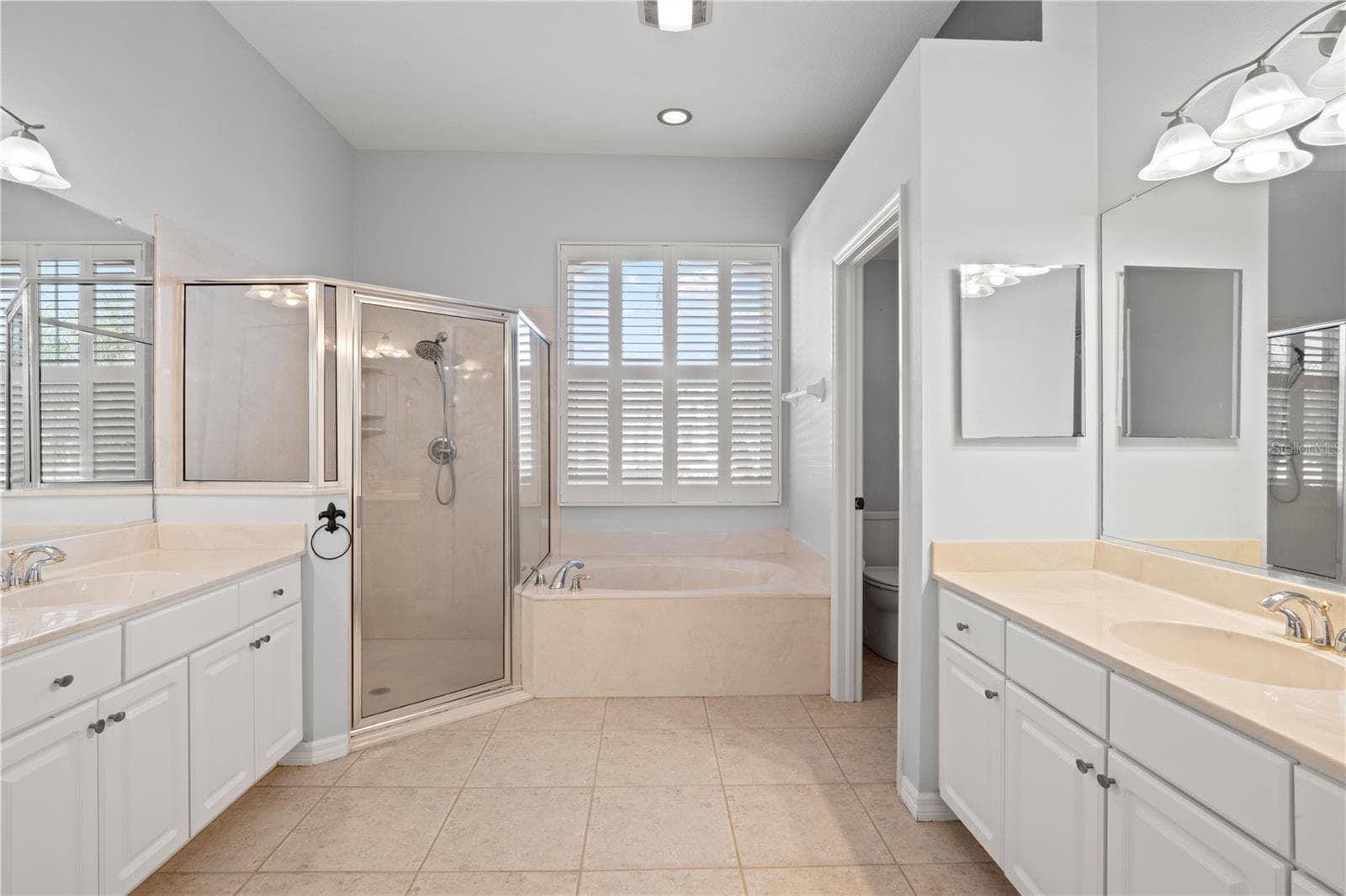 Primary Bathroom - 1305 CRYSTAL GREENS DR, SUN CITY CENTER