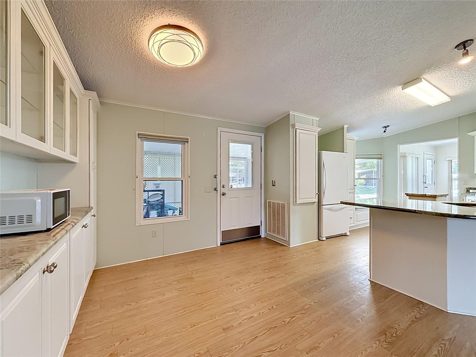 Breakfast Nook - 1666 ELKHART CIR, TAVARES