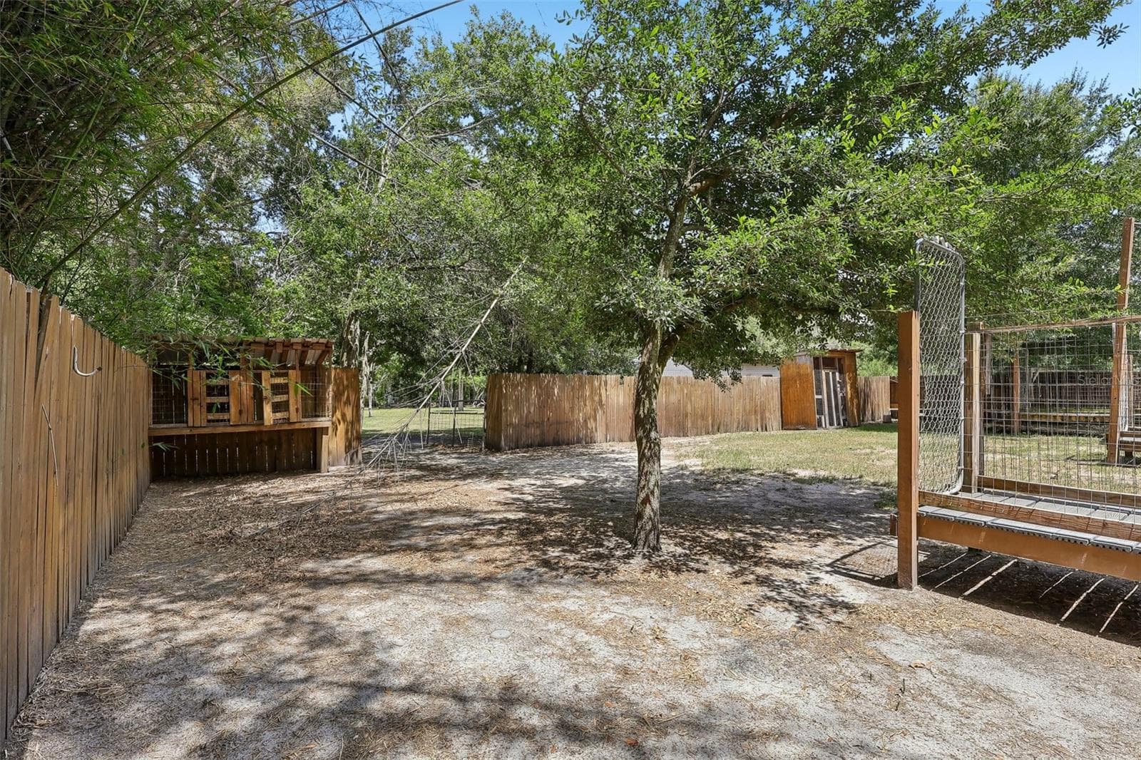Manufactured Home at 136 CREEKWOOD RUN, LAKELAND, photo 65 of 92