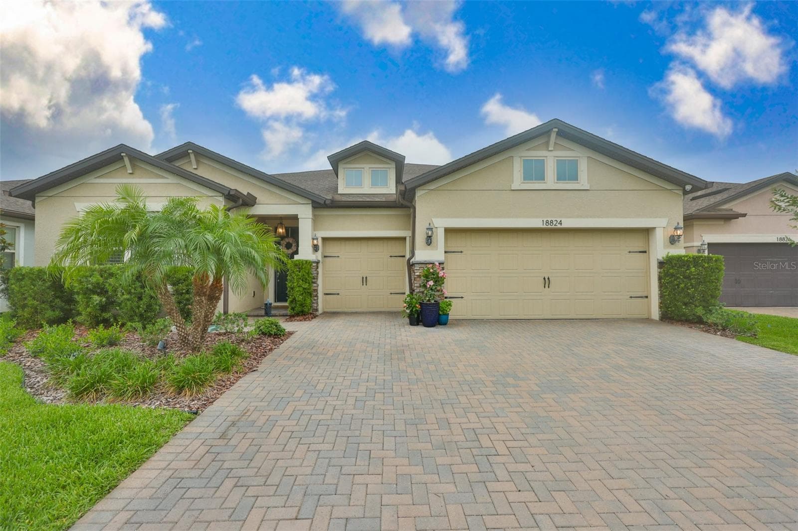 Front Exterior - 18824 ALDER GLEN DR, LUTZ