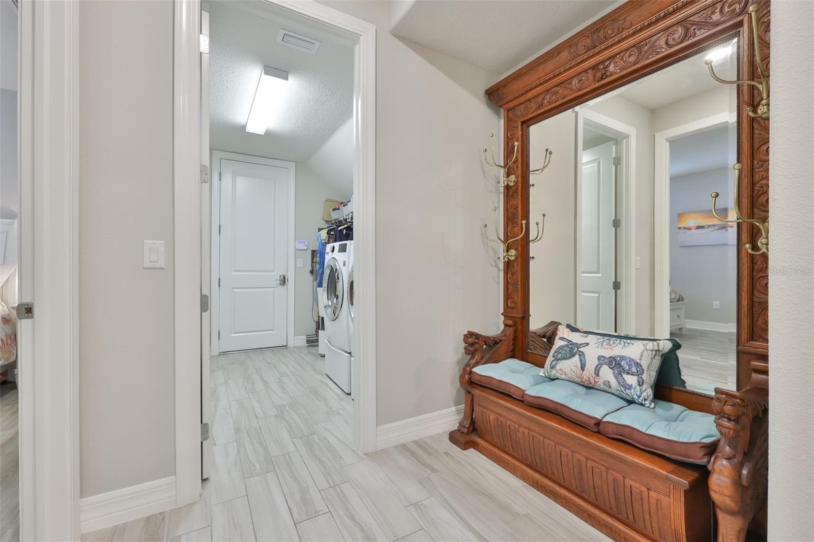 Vestibule Off Kitchen - 18824 ALDER GLEN DR, LUTZ