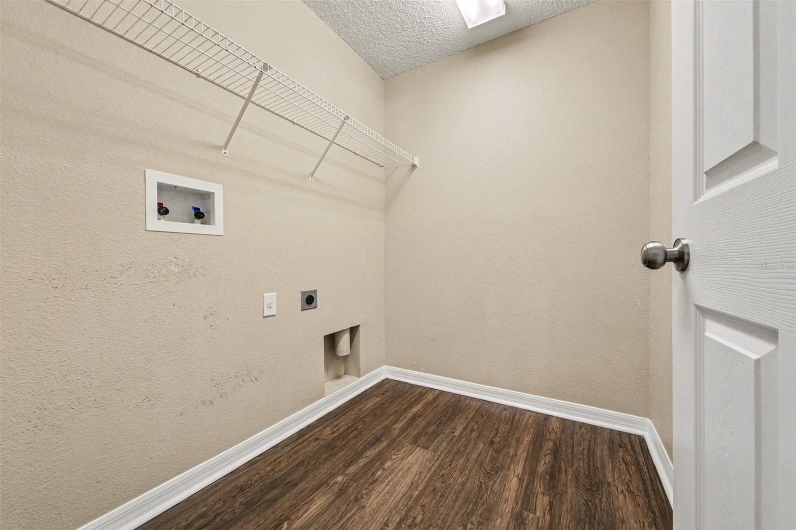Single Family Residence at 1110 BLUEGRASS DR, GROVELAND, photo 14 of 19
