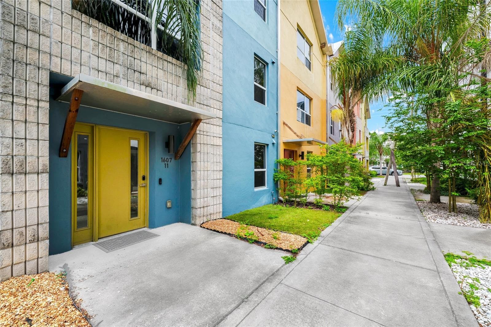 Townhouse at 1607 WOODWARD ST #11, ORLANDO, photo 2 of 42