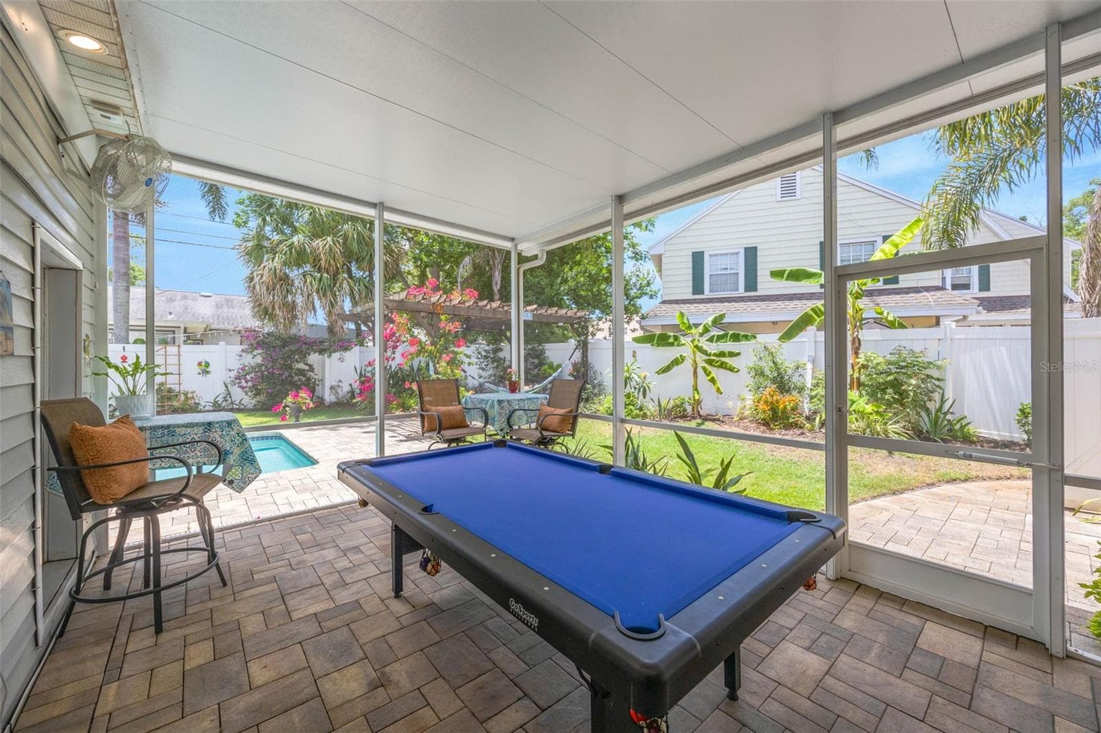 Single Family Residence at 852 35TH AVE N, ST PETERSBURG, photo 19 of 61