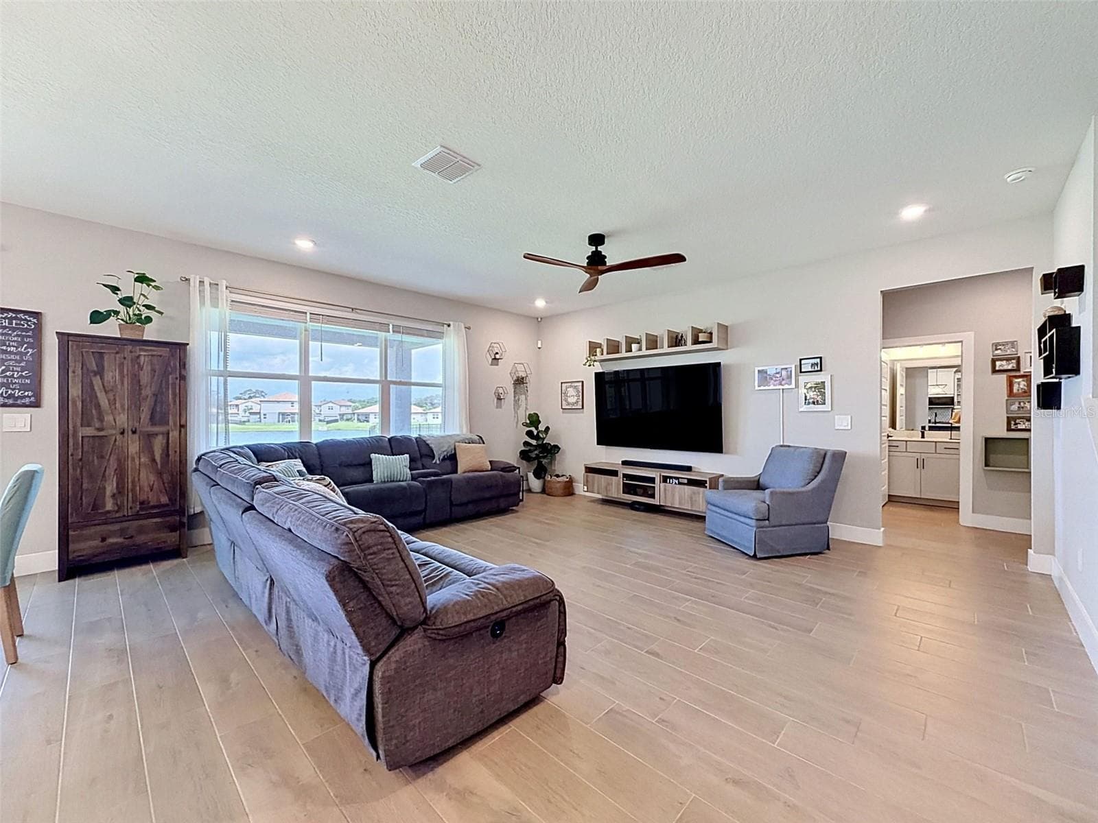 Single Family Residence at 3726 SAVANNA PALMS CT, BRADENTON, photo 16 of 99