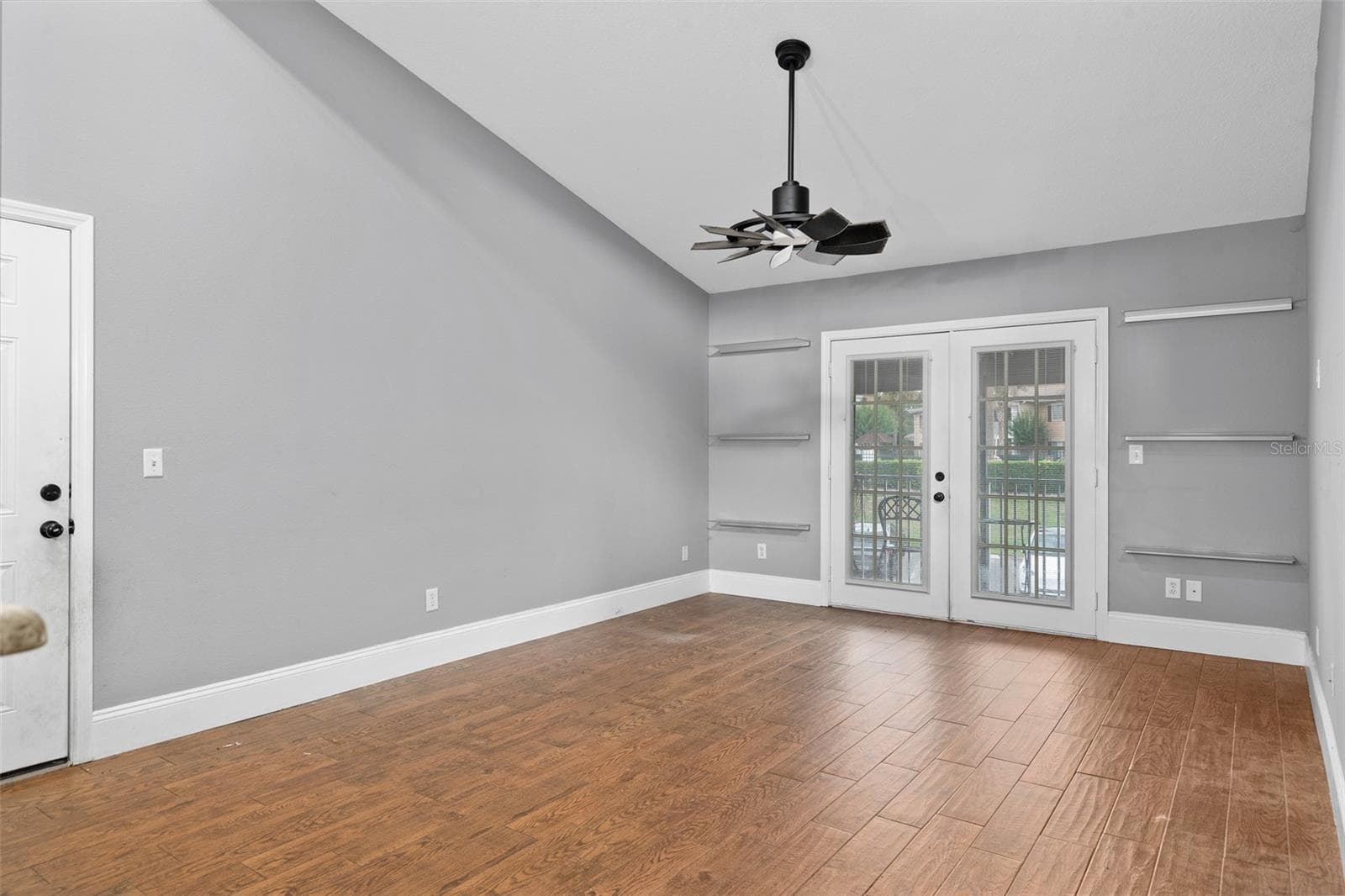 Condominium at 155 N PEARL LAKE CSWY #208, ALTAMONTE SPRINGS, photo 6 of 29