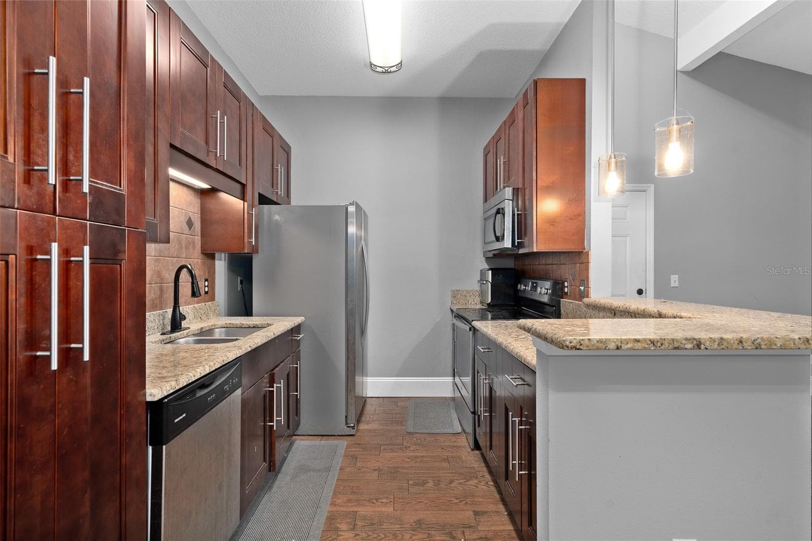 Condominium at 155 N PEARL LAKE CSWY #208, ALTAMONTE SPRINGS, photo 12 of 29