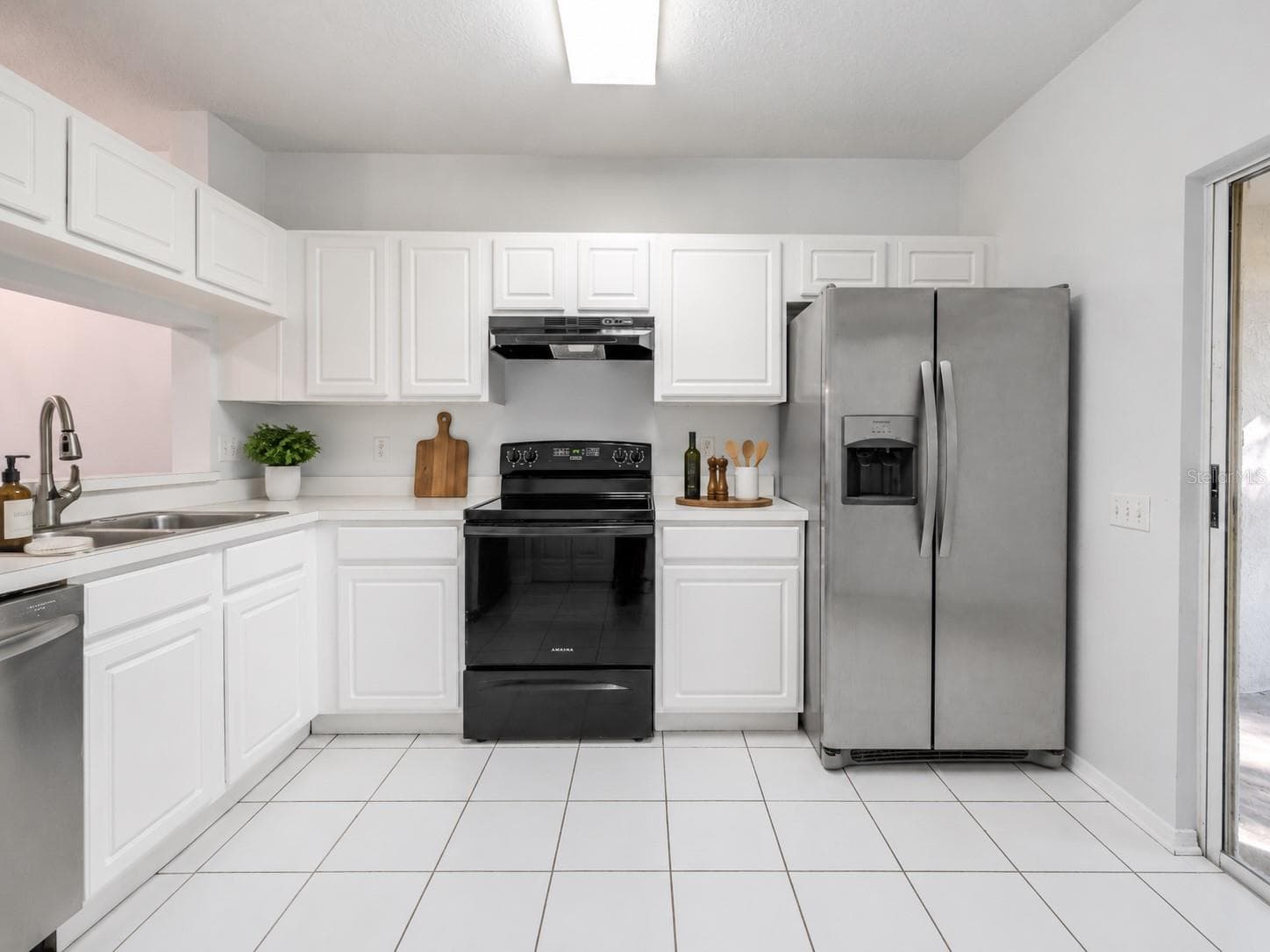 Townhouse at 2432 LAKE WOODBERRY CIR, BRANDON, photo 10 of 33
