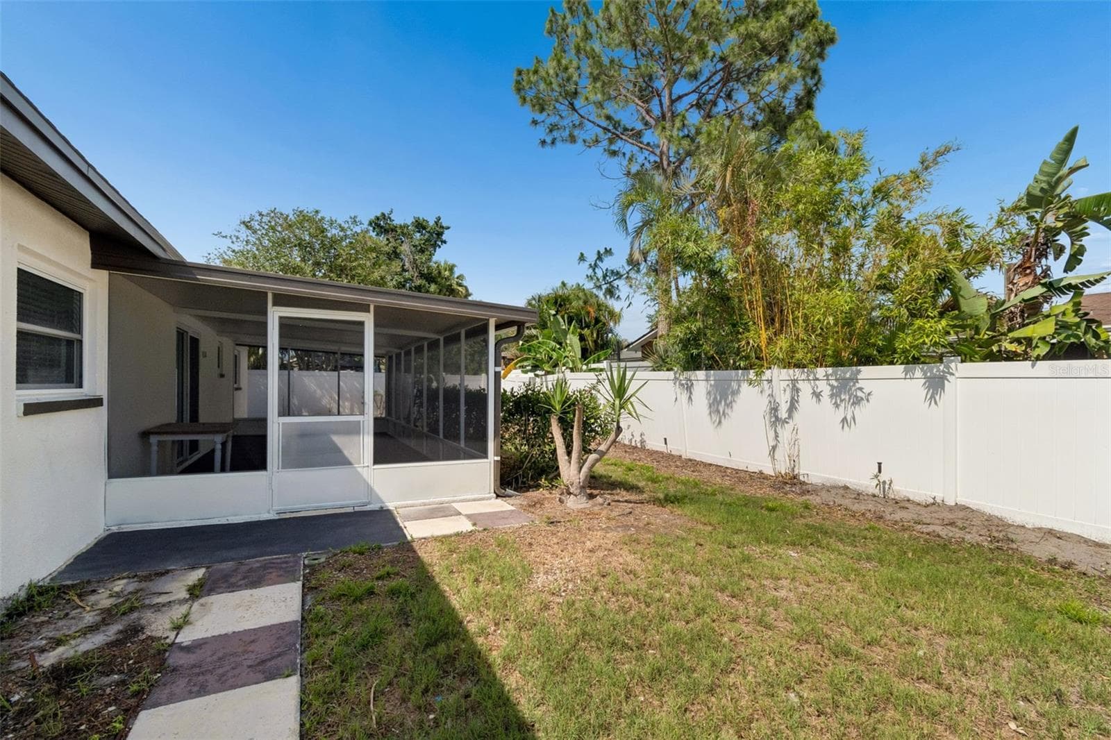 Single Family Residence at 6003 TAMPA SHORES BLVD, TAMPA, photo 14 of 67
