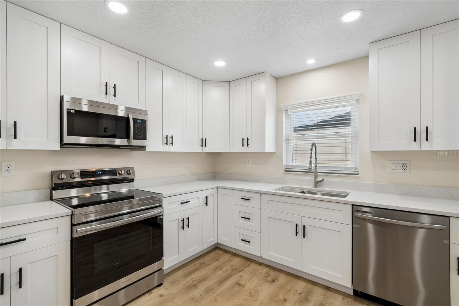 Single Family Residence at 6003 TAMPA SHORES BLVD, TAMPA, photo 34 of 67