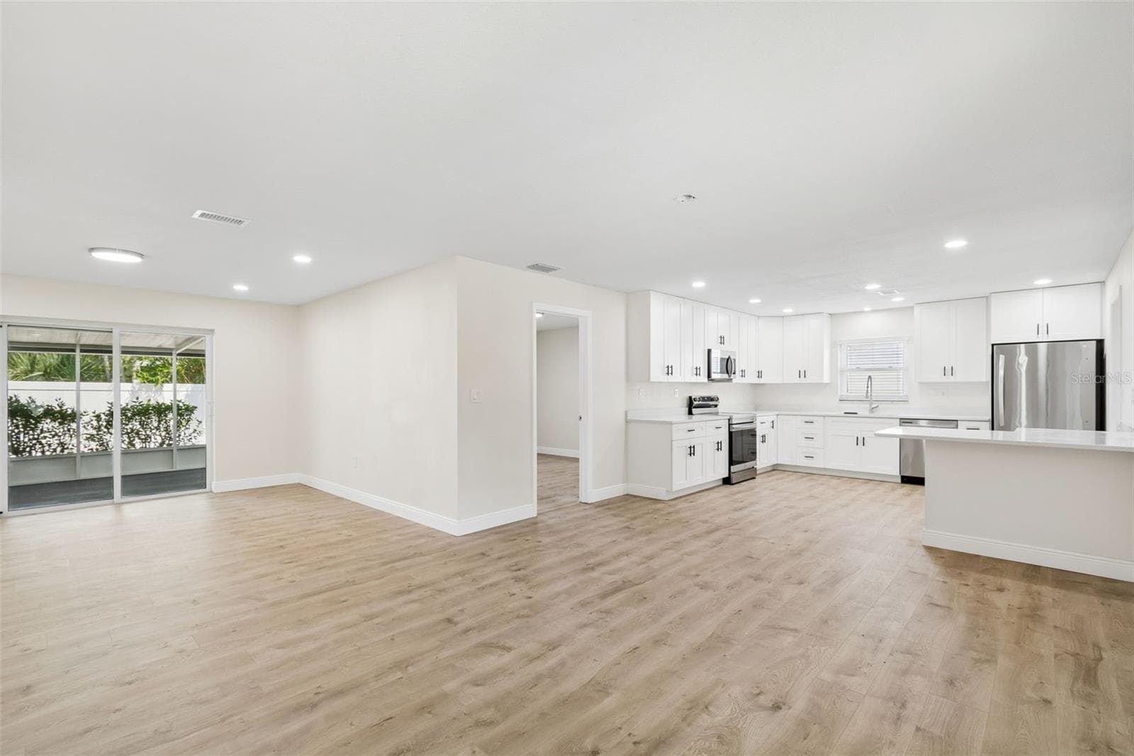 Single Family Residence at 6003 TAMPA SHORES BLVD, TAMPA, photo 44 of 67