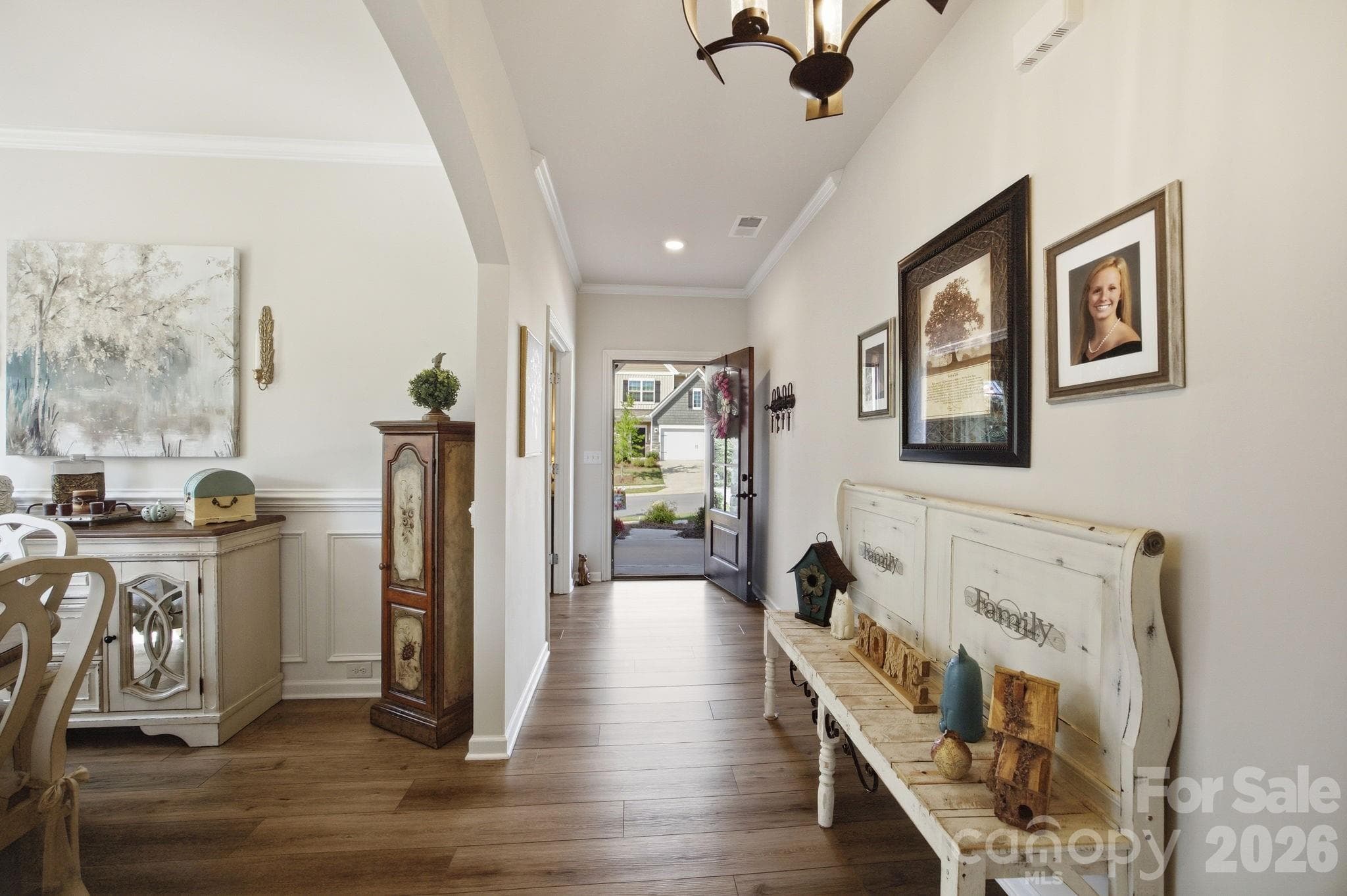 Single Family Residence at Maiden, photo 4 of 44
