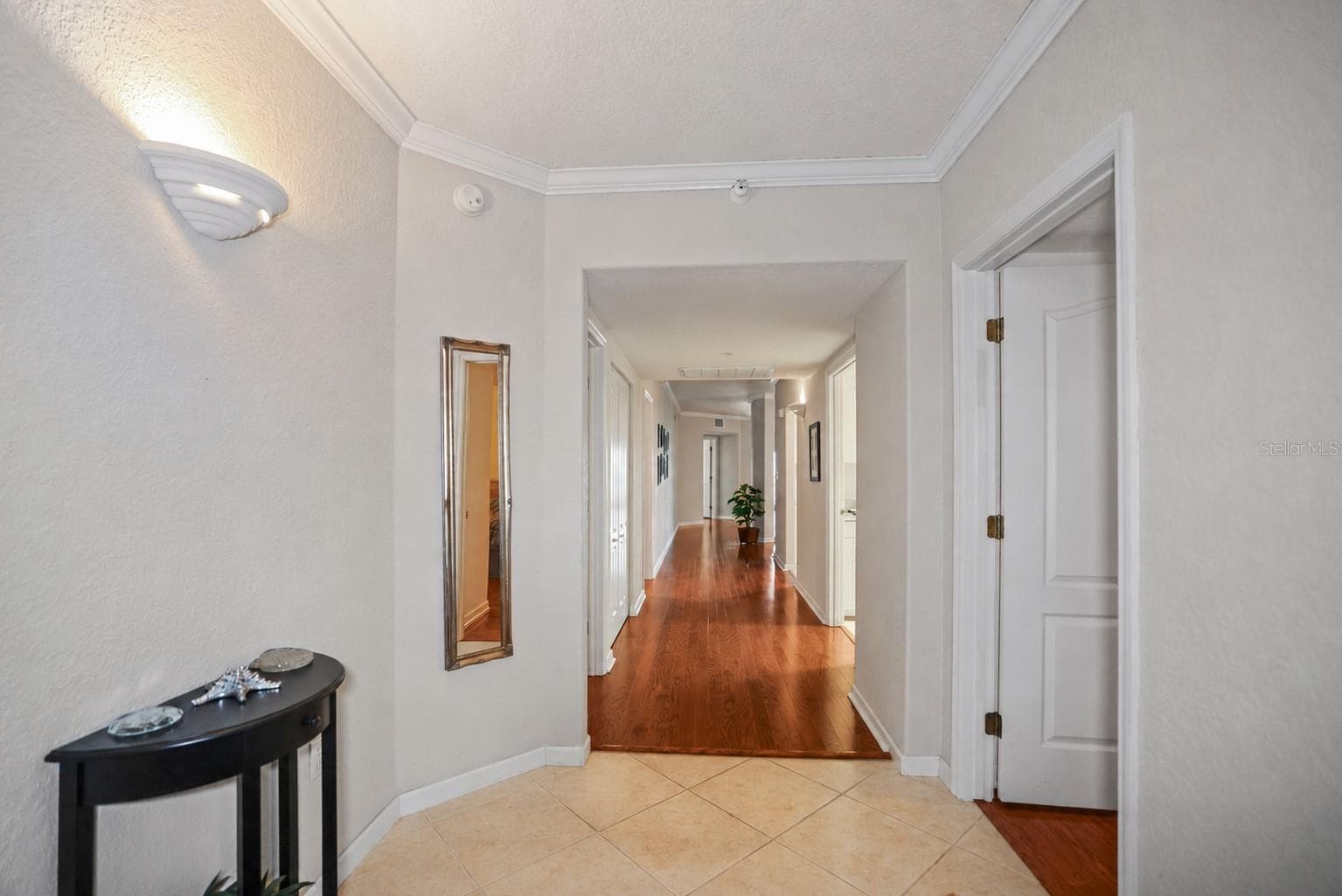 Foyer - 200 121ST AVE #103, TREASURE ISLAND