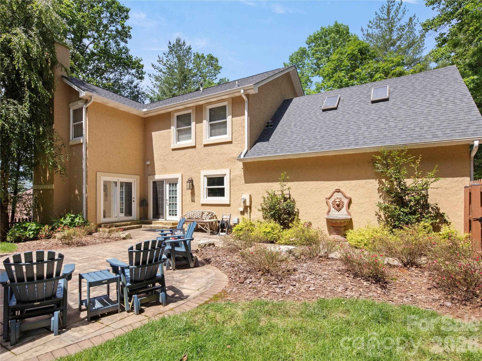 Single Family Residence at 105 Braeside Circle, Asheville, photo 36 of 39