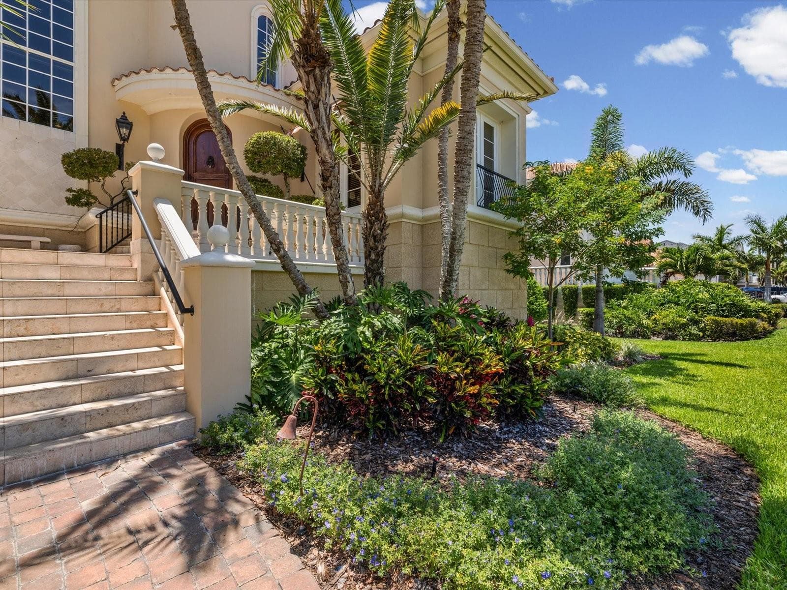 Single Family Residence at 6224 PASADENA POINT BLVD, GULFPORT, photo 6 of 92
