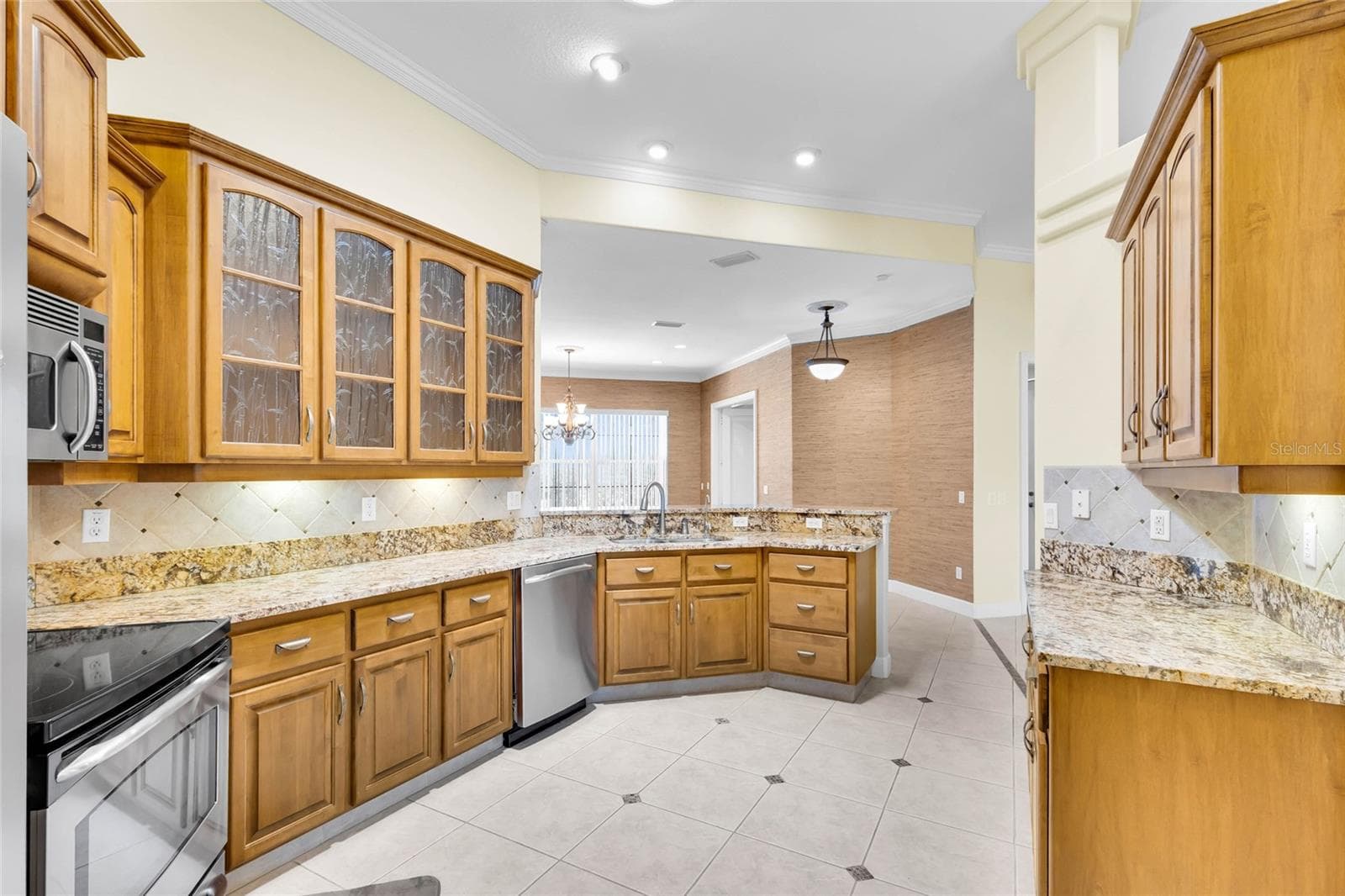 Single Family Residence at 9908 SE 67TH AVENUE RD, BELLEVIEW, photo 5 of 38