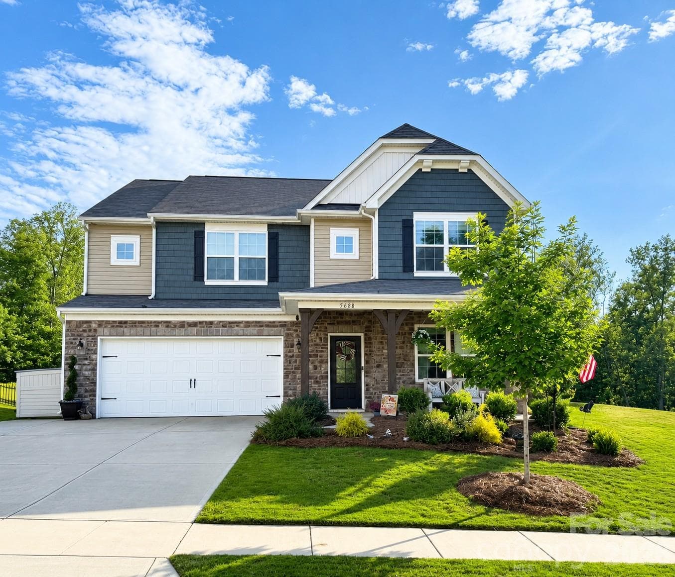 Single Family Residence at Maiden, photo 2 of 44