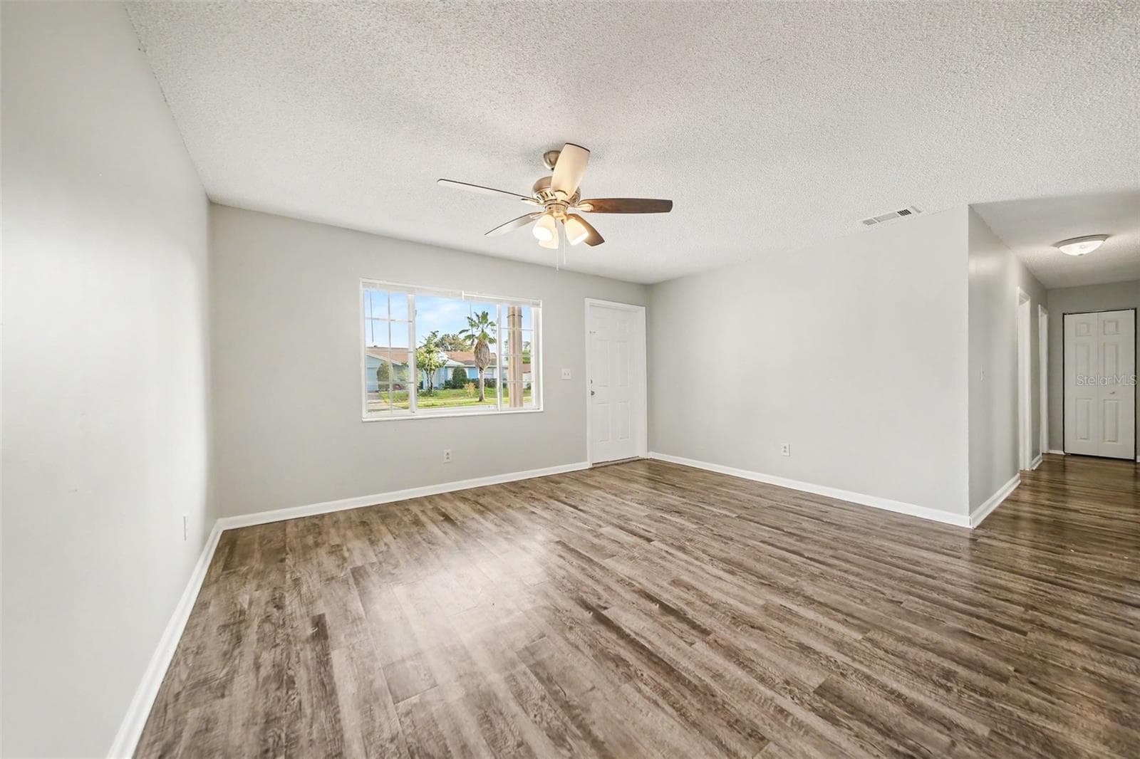 Single Family Residence at 4814 BLARNEY DR, ORLANDO, photo 4 of 20