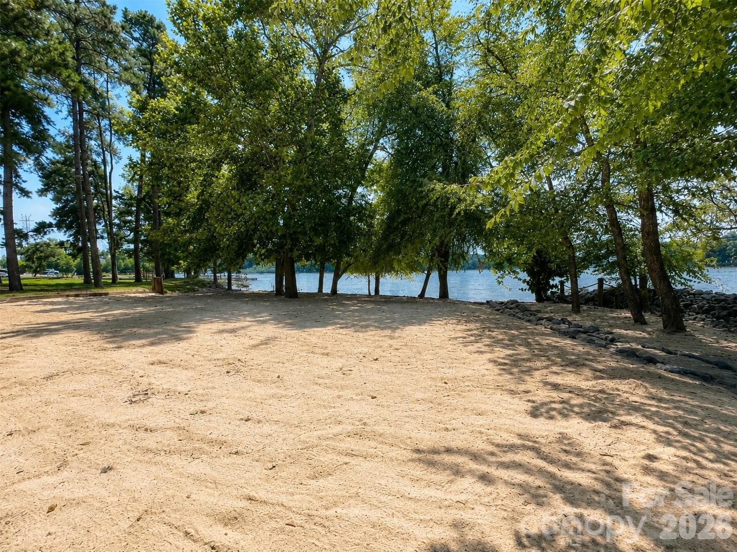 Public beach access - Belmont
