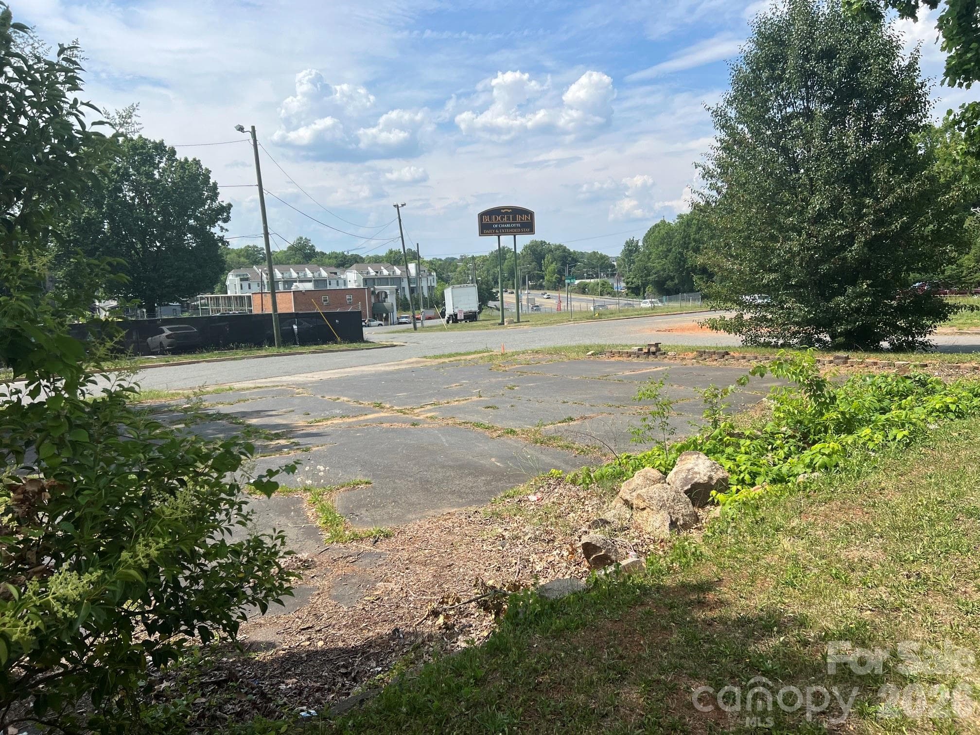 Lot at 2300 E Independence Boulevard, Charlotte, photo 4 of 4
