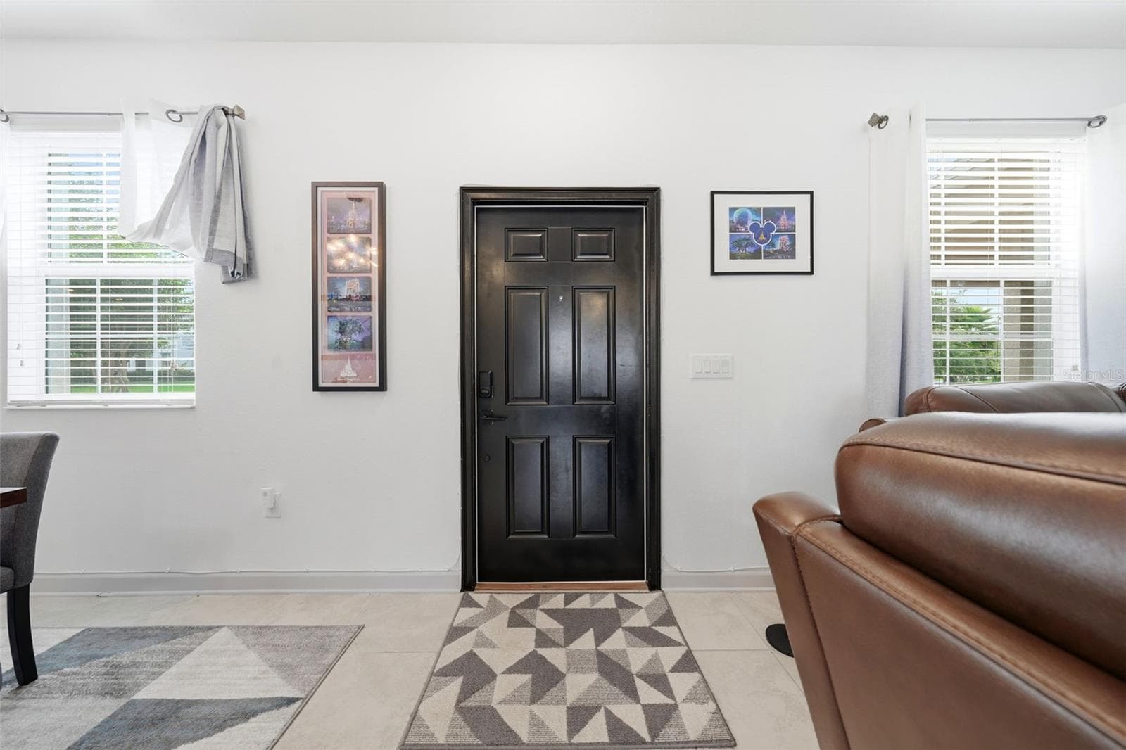 Entry from living/dining room - 11025 SUSPENSE DR, WINTER GARDEN
