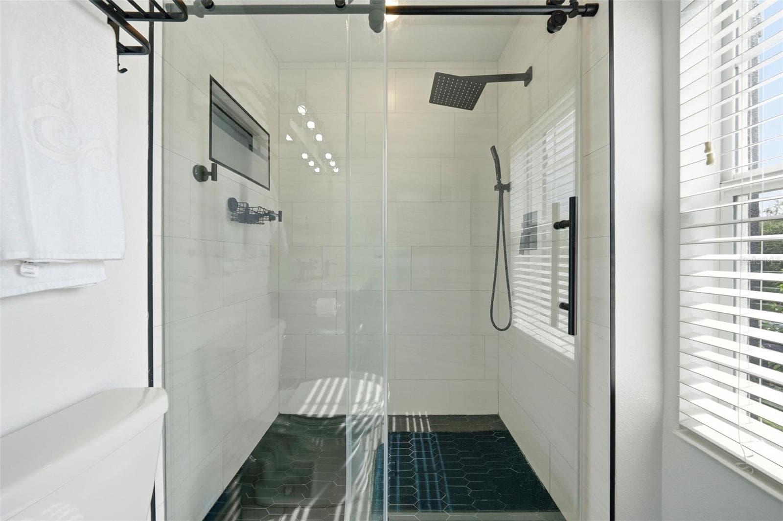 Primary bath - 11025 SUSPENSE DR, WINTER GARDEN