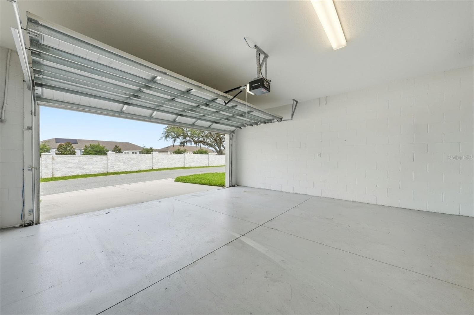 2 Car Garage - 11025 SUSPENSE DR, WINTER GARDEN