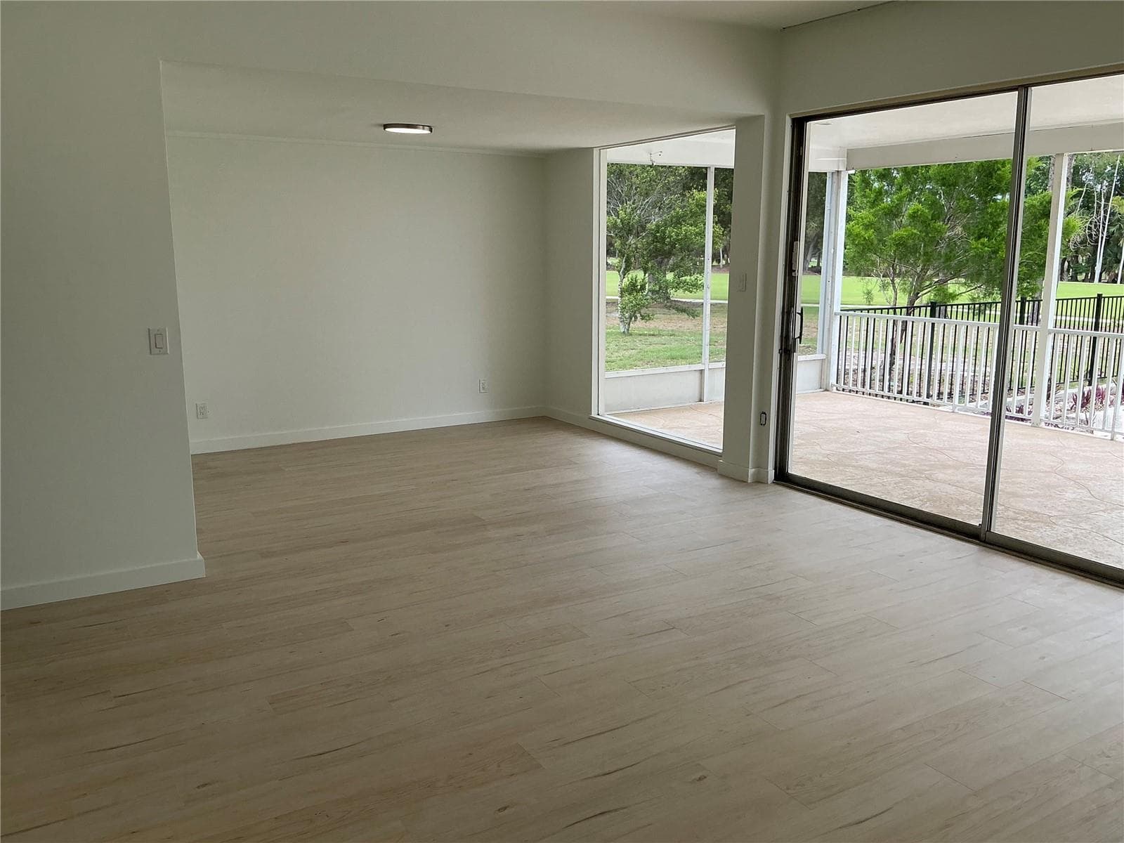 Single Family Residence at 502 MAGELLAN DR, SARASOTA, photo 18 of 56