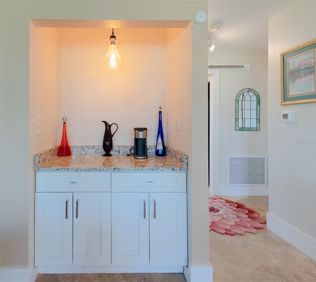 Beverage Area in Family Room - 11580 W DIXIE SHORES DR, CRYSTAL RIVER