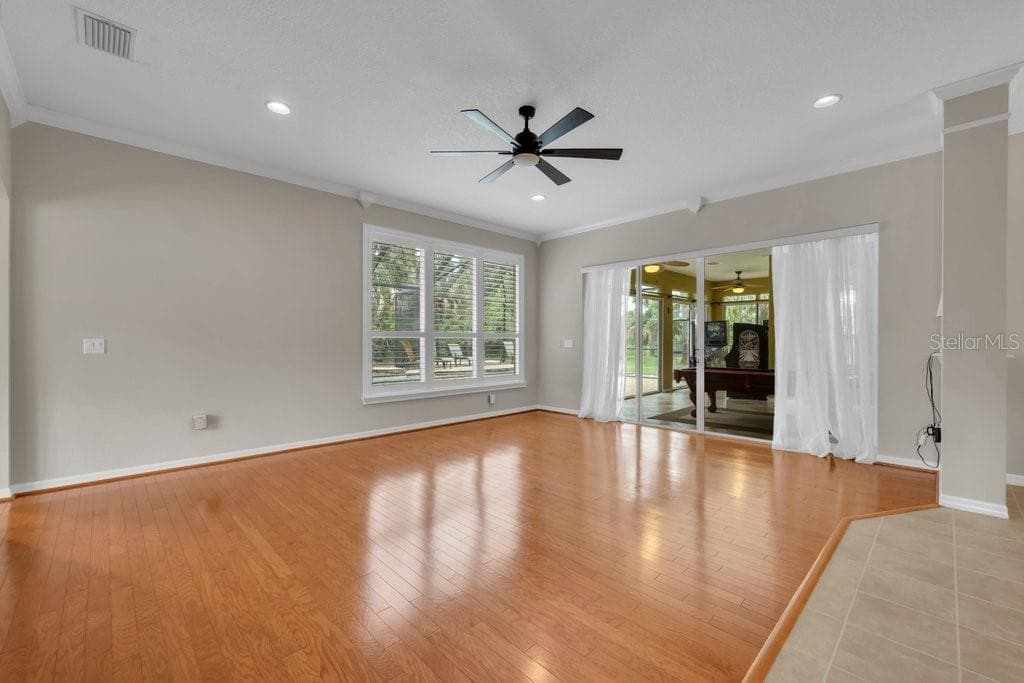 Single Family Residence at 6122 KESTRELPARK DR, LITHIA, photo 19 of 54