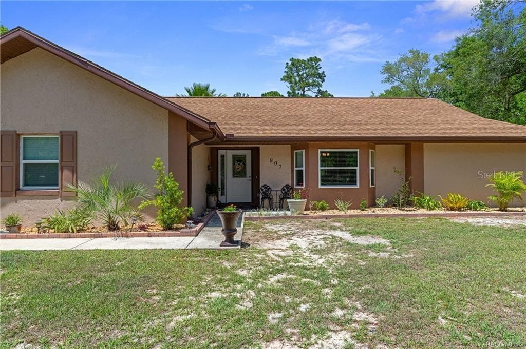 Single Family Residence at 807 W NATIONAL ST, HERNANDO, photo 4 of 41