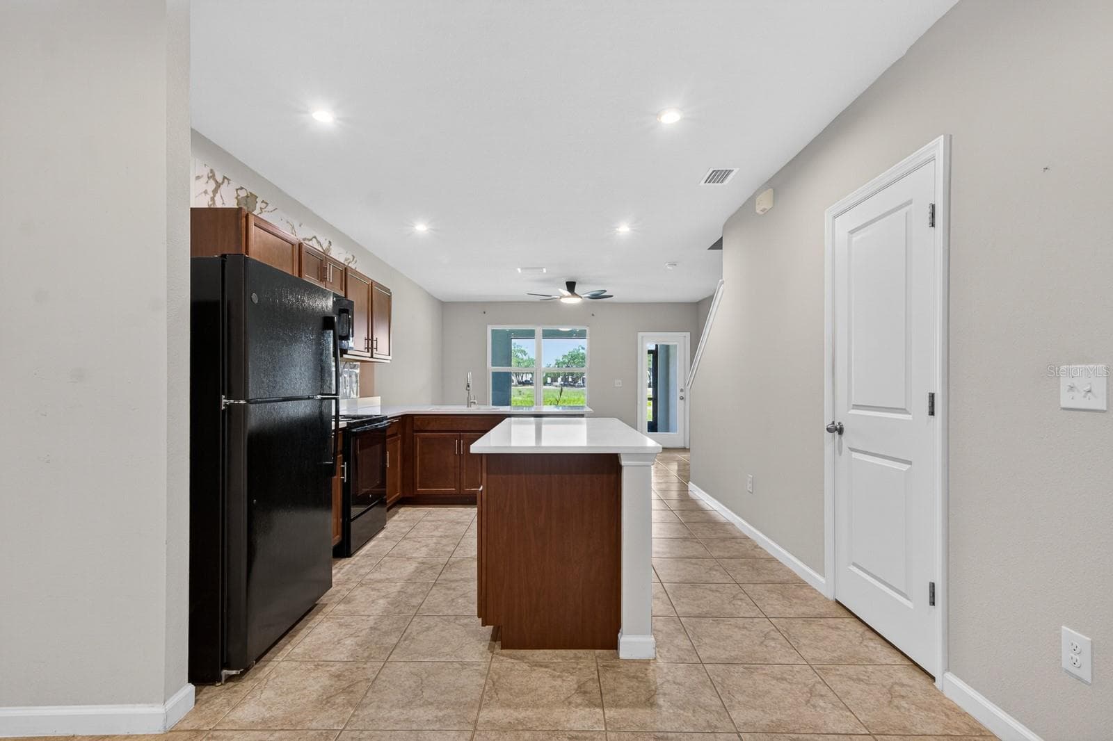 Townhouse at 3048 VICTORIA INLET DR, HOLIDAY, photo 6 of 37